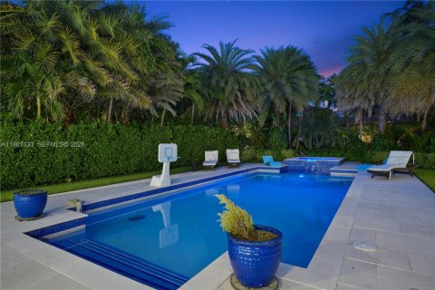 Villa ou maison à louer à Miami Beach, Floride: 5 chambres, 434.13 m2 № 2043182 - photo 11