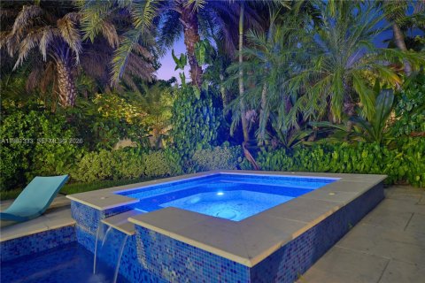 Villa ou maison à louer à Miami Beach, Floride: 5 chambres, 434.13 m2 № 2043182 - photo 14