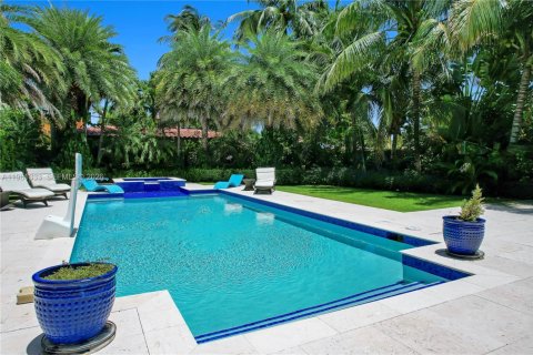 Villa ou maison à louer à Miami Beach, Floride: 5 chambres, 434.13 m2 № 2043182 - photo 10