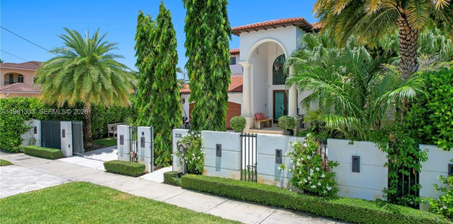 Villa ou maison à Miami Beach, Floride 5 chambres, 434.13 m2 № 2043182
