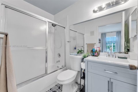 Снять в аренду квартиру в Дорал, Флорида 2 спальни, 110.55м2, № 2019595 - фото 15