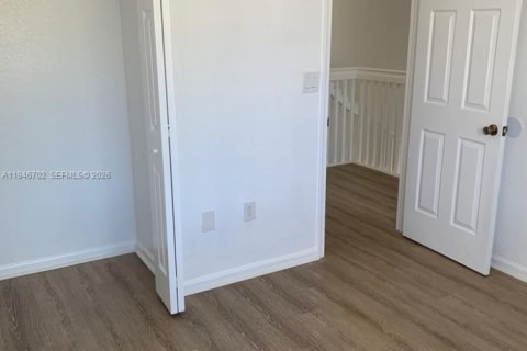 Adosado en venta en Homestead, Florida, 3 dormitorios, 120.96 m2 № 2002641 - foto 24