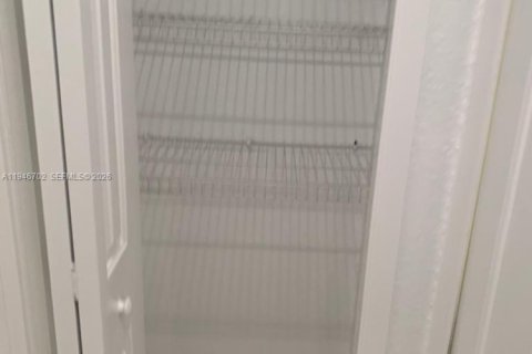 Adosado en venta en Homestead, Florida, 3 dormitorios, 120.96 m2 № 2002641 - foto 16