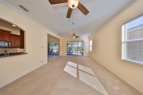 House in Sun City Center, Florida 2 bedrooms, 180.51 sq.m. № 1734742 - photo 12