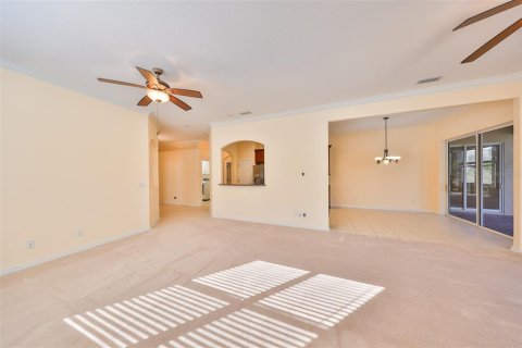 House in Sun City Center, Florida 2 bedrooms, 180.51 sq.m. № 1734742 - photo 13