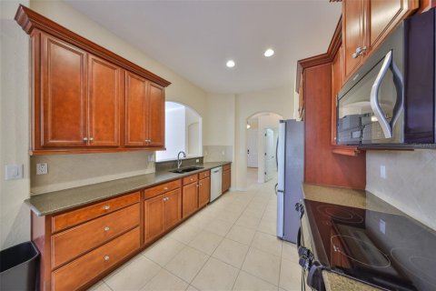 House in Sun City Center, Florida 2 bedrooms, 180.51 sq.m. № 1734742 - photo 20