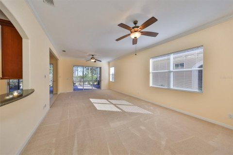 House in Sun City Center, Florida 2 bedrooms, 180.51 sq.m. № 1734742 - photo 11