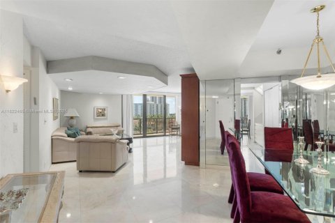 Copropriété à vendre à Aventura, Floride: 2 chambres, 141.4 m2 № 1938115 - photo 8
