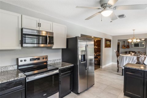 Casa en venta en Titusville, Florida, 4 dormitorios, 183.95 m2 № 1855734 - foto 18