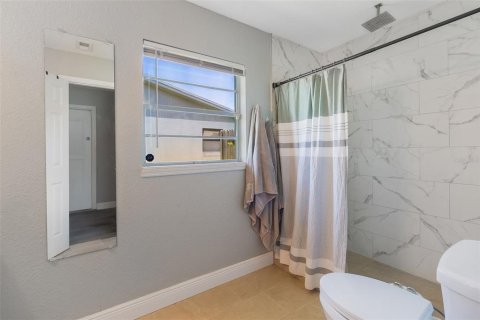 Casa en venta en Titusville, Florida, 4 dormitorios, 183.95 m2 № 1855734 - foto 22