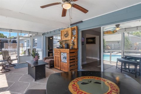 Casa en venta en Titusville, Florida, 4 dormitorios, 183.95 m2 № 1855734 - foto 4