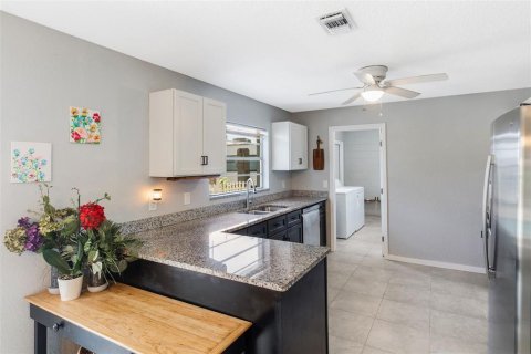 Casa en venta en Titusville, Florida, 4 dormitorios, 183.95 m2 № 1855734 - foto 19