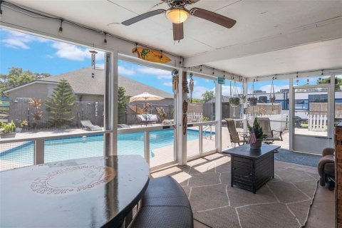 Casa en venta en Titusville, Florida, 4 dormitorios, 183.95 m2 № 1855734 - foto 17