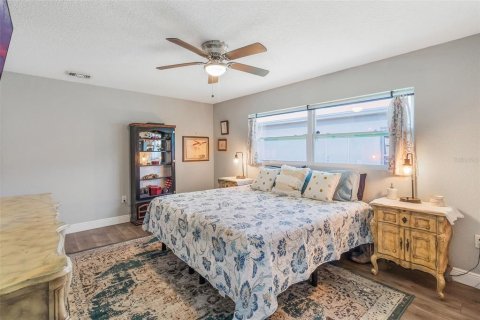 Casa en venta en Titusville, Florida, 4 dormitorios, 183.95 m2 № 1855734 - foto 21