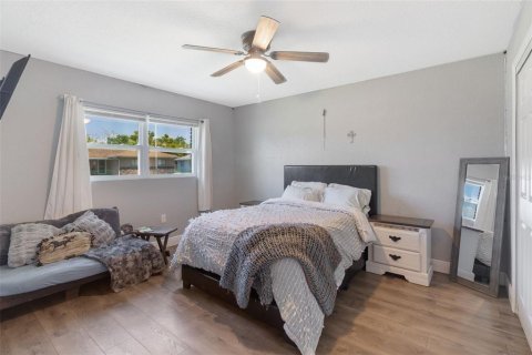 Casa en venta en Titusville, Florida, 4 dormitorios, 183.95 m2 № 1855734 - foto 28