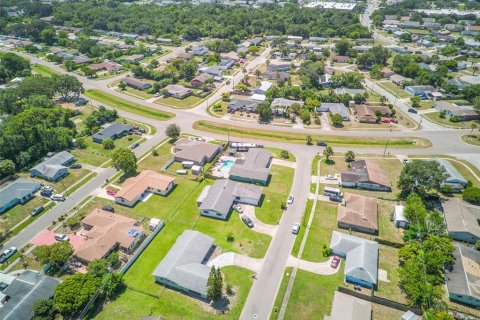 Casa en venta en Titusville, Florida, 4 dormitorios, 183.95 m2 № 1855734 - foto 10