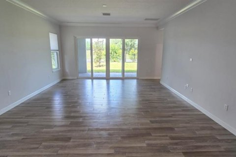 House in Davenport, Florida 4 bedrooms, 291.25 sq.m. № 1881081 - photo 10