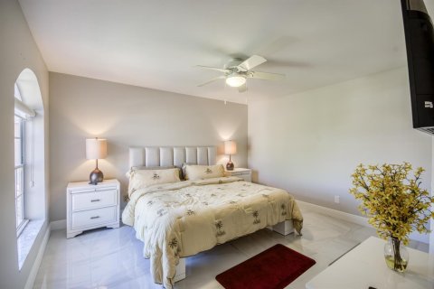 Condo in Palm Beach Gardens, Florida, 3 bedrooms № 2088399 - photo 15