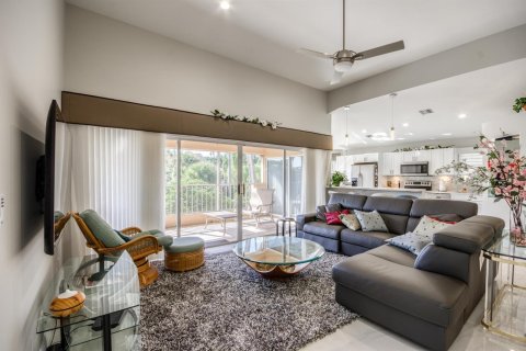 Condo in Palm Beach Gardens, Florida, 3 bedrooms № 2088399 - photo 8