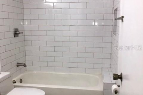 Condominio en alquiler en Sanford, Florida, 2 dormitorios, 90.58 m2 № 1326159 - foto 17