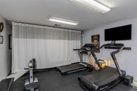 Immobilier commercial à louer à New Port Richey, Floride: 198.35 m2 № 1521281 - photo 14