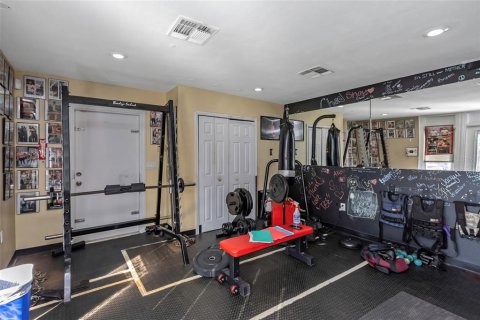 Immobilier commercial à louer à New Port Richey, Floride: 198.35 m2 № 1521281 - photo 4