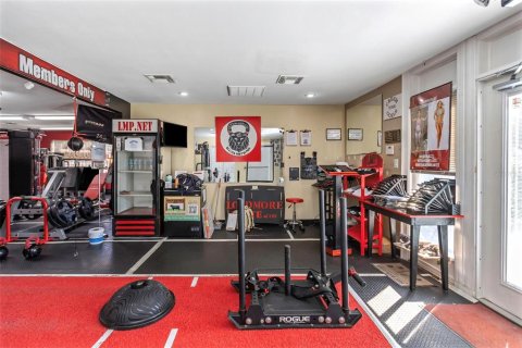 Immobilier commercial à louer à New Port Richey, Floride: 198.35 m2 № 1521281 - photo 6