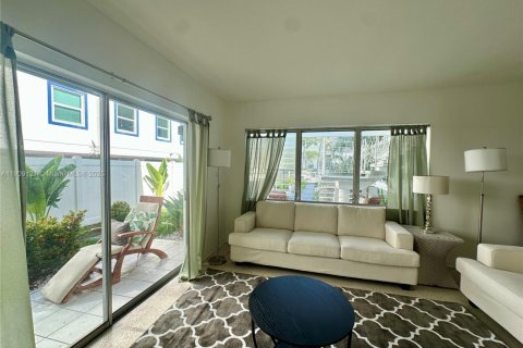 Appartement à louer à Bay Harbor Islands, Floride: 2 chambres, 97.55 m2 № 1964800 - photo 8