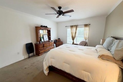 House in Haines City, Florida 5 bedrooms, 207.73 sq.m. № 2199547 - photo 13