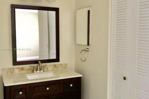 Купить таунхаус в Купер-Сити, Флорида 3 спальни, 138.24м2, № 2008267 - фото 13