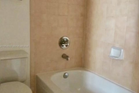 Купить таунхаус в Купер-Сити, Флорида 3 спальни, 138.24м2, № 2008267 - фото 14