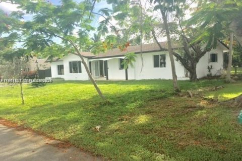 Casa en Palmetto Bay, Florida 4 dormitorios, 297.01 m2 № 2026131