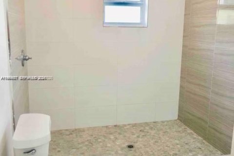Casa en alquiler en Palmetto Bay, Florida, 4 dormitorios, 297.01 m2 № 2026131 - foto 16