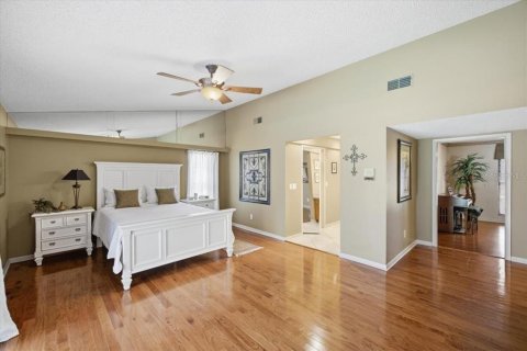 House in Clearwater, Florida 5 bedrooms, 320.14 sq.m. № 2418844 - photo 28