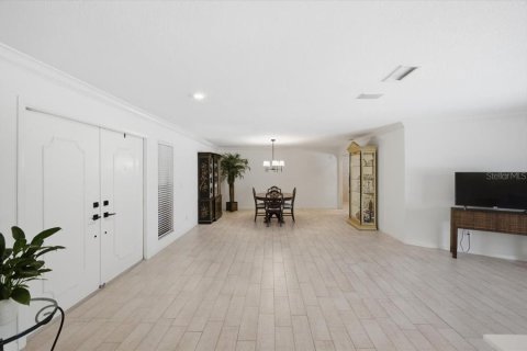 House in Clearwater, Florida 5 bedrooms, 320.14 sq.m. № 2418844 - photo 12