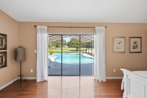 House in Clearwater, Florida 5 bedrooms, 320.14 sq.m. № 2418844 - photo 30