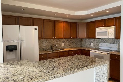 Condominio en alquiler en Miami, Florida, 1 dormitorio, 74.69 m2 № 2075397 - foto 8
