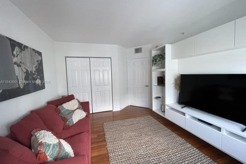 Copropriété à vendre à Miami, Floride: 3 chambres, 136.57 m2 № 1940273 - photo 30