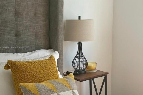 Copropriété à vendre à Miami, Floride: 3 chambres, 136.57 m2 № 1940273 - photo 13