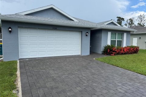 Casa en alquiler en Port Charlotte, Florida, 3 dormitorios, 143.35 m2 № 1899672 - foto 1