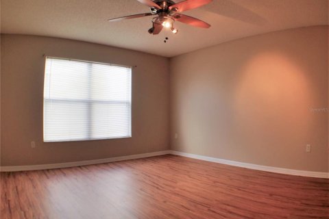 Casa en alquiler en Orlando, Florida, 5 dormitorios, 200.3 m2 № 2122281 - foto 12