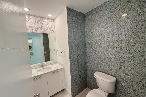 Condominio en venta en Miami, Florida, 2 dormitorios, 119.75 m2 № 1923579 - foto 15