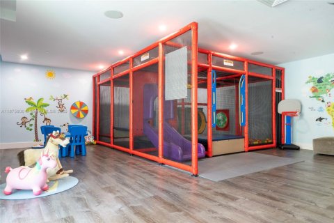 Condominio en venta en Miami, Florida, 2 dormitorios, 119.75 m2 № 1923579 - foto 22