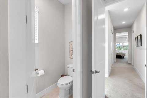 House in Bradenton, Florida 4 bedrooms, 374.21 sq.m. № 1720112 - photo 18