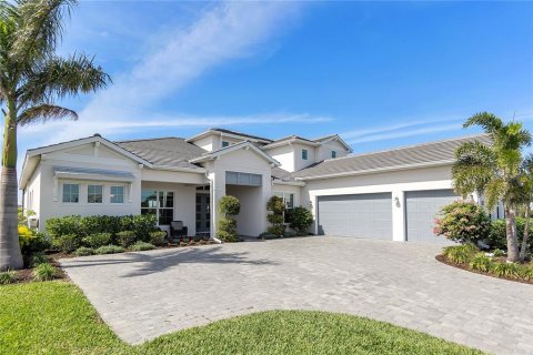 House in Bradenton, Florida 4 bedrooms, 374.21 sq.m. № 1720112 - photo 4
