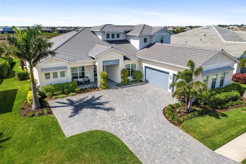 House in Bradenton, Florida 4 bedrooms, 374.21 sq.m. № 1720112 - photo 1