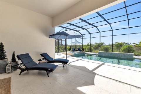House in Bradenton, Florida 4 bedrooms, 374.21 sq.m. № 1720112 - photo 26