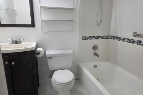 Apartment in Miami, Florida 1 bedroom, 86.86 sq.m. № 2067667 - photo 6