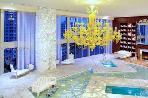 Condominio en alquiler en Miami, Florida, 1 dormitorio, 68 m2 № 2009733 - foto 29