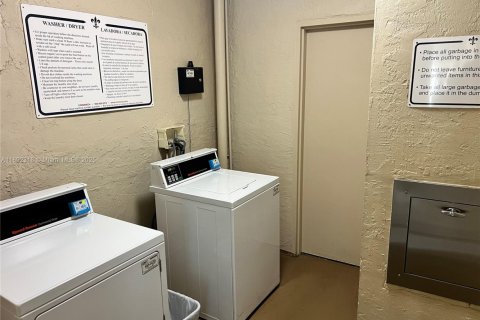 Copropriété à louer à Miami, Floride: 1 chambre, 75.16 m2 № 1946731 - photo 22